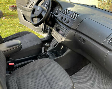 Шкода Фабия 2010 в Шумск на Automoto.ua Серый Шкода Фабия, объемом двигателя 1.2 л и пробегом 248 тыс. км за 5600 $, фото 13 на Automoto.ua