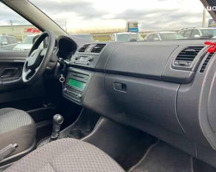 Серый Шкода Фабия, объемом двигателя 1.2 л и пробегом 208 тыс. км за 6990 $, фото 35 на Automoto.ua