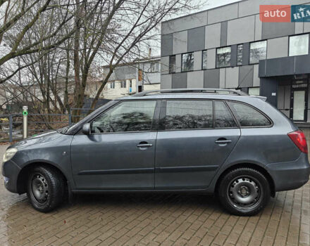 Серый Шкода Фабия, объемом двигателя 1.6 л и пробегом 276 тыс. км за 6150 $, фото 5 на Automoto.ua
