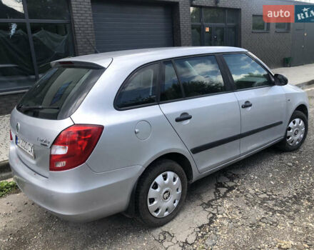 Сірий Шкода Фабія, об'ємом двигуна 1.2 л та пробігом 241 тис. км за 4500 $, фото 3 на Automoto.ua