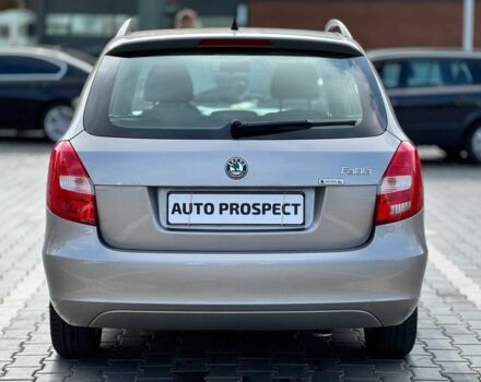 Серый Шкода Фабия, объемом двигателя 1.4 л и пробегом 191 тыс. км за 6200 $, фото 4 на Automoto.ua