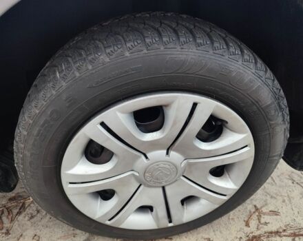 Серый Шкода Фабия, объемом двигателя 1.6 л и пробегом 156 тыс. км за 6499 $, фото 7 на Automoto.ua