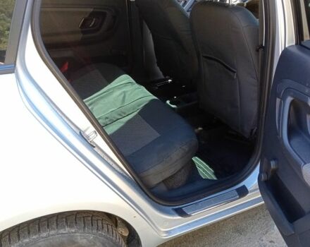 Шкода Фабія 2010 у Яворове на Automoto.ua Сірий Шкода Фабія, об'ємом двигуна 1.6 л та пробігом 240 тис. км за 5500 $, фото 12 на Automoto.ua