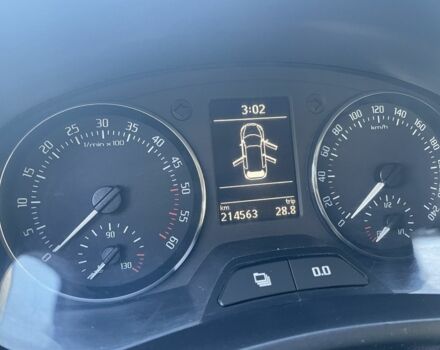 Серый Шкода Фабия, объемом двигателя 1.6 л и пробегом 215 тыс. км за 5750 $, фото 4 на Automoto.ua