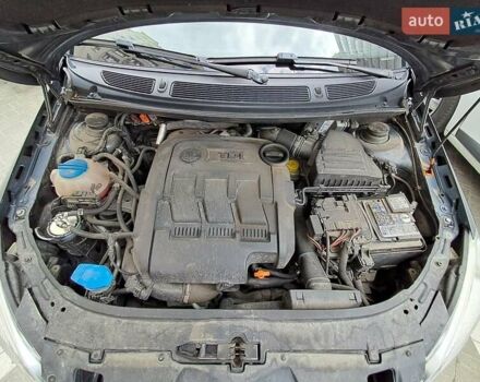 Серый Шкода Фабия, объемом двигателя 1.2 л и пробегом 190 тыс. км за 4450 $, фото 8 на Automoto.ua