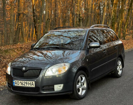 Серый Шкода Фабия, объемом двигателя 1.39 л и пробегом 316 тыс. км за 5600 $, фото 3 на Automoto.ua