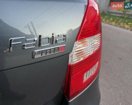Сірий Шкода Фабія, об'ємом двигуна 0 л та пробігом 170 тис. км за 6000 $, фото 56 на Automoto.ua