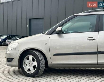 Серый Шкода Фабия, объемом двигателя 1.2 л и пробегом 208 тыс. км за 6990 $, фото 3 на Automoto.ua