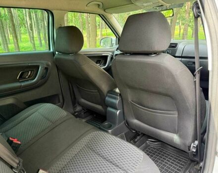 Серый Шкода Фабия, объемом двигателя 1.2 л и пробегом 147 тыс. км за 7400 $, фото 18 на Automoto.ua