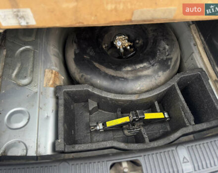 Серый Шкода Фабия, объемом двигателя 1.4 л и пробегом 240 тыс. км за 3999 $, фото 25 на Automoto.ua