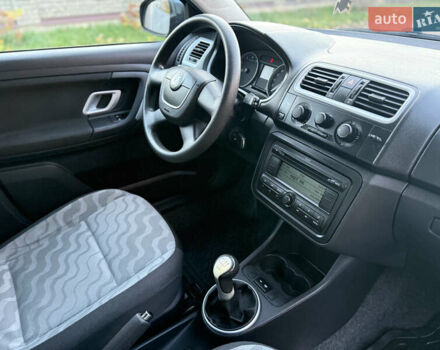 Сірий Шкода Фабія, об'ємом двигуна 0 л та пробігом 170 тис. км за 6000 $, фото 38 на Automoto.ua