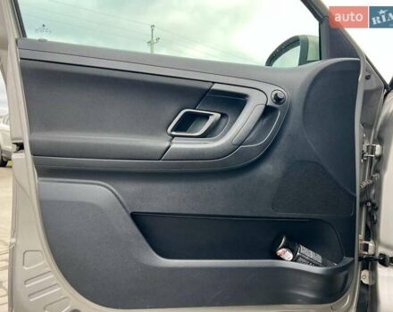 Серый Шкода Фабия, объемом двигателя 1.2 л и пробегом 208 тыс. км за 6990 $, фото 14 на Automoto.ua