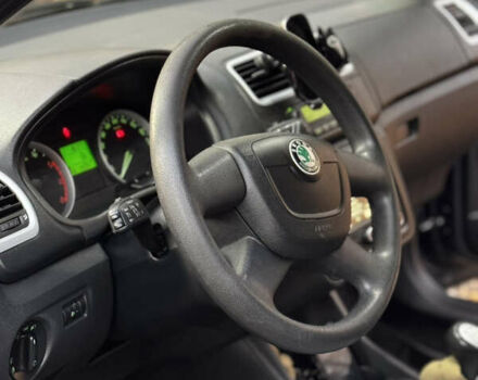 Серый Шкода Фабия, объемом двигателя 1.39 л и пробегом 316 тыс. км за 5600 $, фото 11 на Automoto.ua