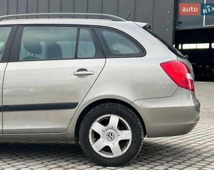 Серый Шкода Фабия, объемом двигателя 1.2 л и пробегом 208 тыс. км за 6990 $, фото 5 на Automoto.ua