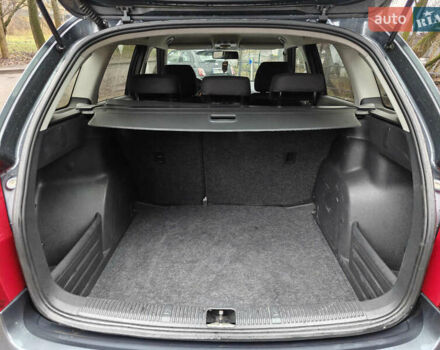 Серый Шкода Фабия, объемом двигателя 1.6 л и пробегом 276 тыс. км за 6150 $, фото 1 на Automoto.ua