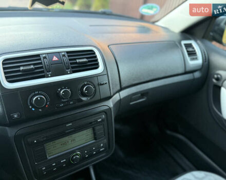 Сірий Шкода Фабія, об'ємом двигуна 0 л та пробігом 170 тис. км за 6000 $, фото 28 на Automoto.ua