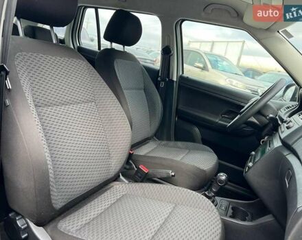 Серый Шкода Фабия, объемом двигателя 1.2 л и пробегом 208 тыс. км за 6990 $, фото 34 на Automoto.ua