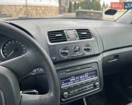 Серый Шкода Фабия, объемом двигателя 1.4 л и пробегом 165 тыс. км за 5800 $, фото 36 на Automoto.ua