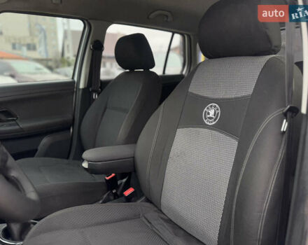 Серый Шкода Фабия, объемом двигателя 1.4 л и пробегом 240 тыс. км за 3999 $, фото 18 на Automoto.ua