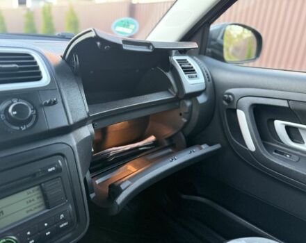 Сірий Шкода Фабія, об'ємом двигуна 0 л та пробігом 170 тис. км за 6000 $, фото 14 на Automoto.ua