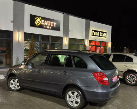 Серый Шкода Фабия, объемом двигателя 1.6 л и пробегом 202 тыс. км за 6500 $, фото 1 на Automoto.ua