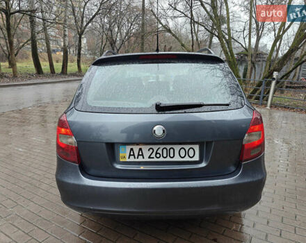 Серый Шкода Фабия, объемом двигателя 1.6 л и пробегом 276 тыс. км за 6150 $, фото 9 на Automoto.ua