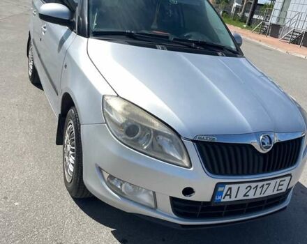 Серый Шкода Фабия, объемом двигателя 1.4 л и пробегом 470 тыс. км за 4744 $, фото 1 на Automoto.ua