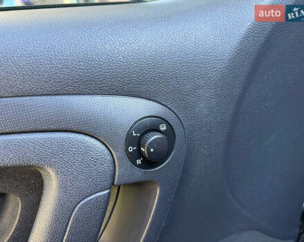 Шкода Фабия 2010 в Одессе на Automoto.ua Серый Шкода Фабия, объемом двигателя 1.2 л и пробегом 260 тыс. км за 5800 $, фото 18 на Automoto.ua