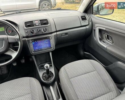 Сірий Шкода Фабія, об'ємом двигуна 1.2 л та пробігом 228 тис. км за 5100 $, фото 21 на Automoto.ua