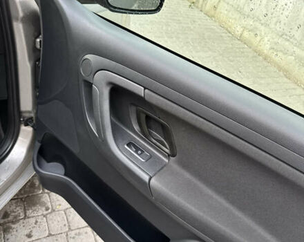 Сірий Шкода Фабія, об'ємом двигуна 1.2 л та пробігом 206 тис. км за 7200 $, фото 10 на Automoto.ua