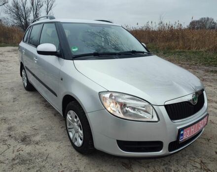 Серый Шкода Фабия, объемом двигателя 1.6 л и пробегом 156 тыс. км за 6499 $, фото 3 на Automoto.ua