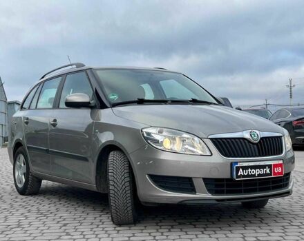 Серый Шкода Фабия, объемом двигателя 1.2 л и пробегом 208 тыс. км за 6990 $, фото 2 на Automoto.ua
