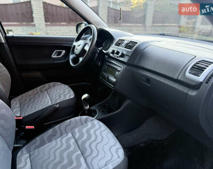 Сірий Шкода Фабія, об'ємом двигуна 0 л та пробігом 170 тис. км за 6000 $, фото 37 на Automoto.ua