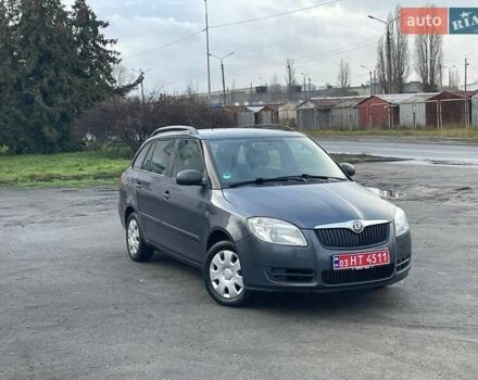 Серый Шкода Фабия, объемом двигателя 1.4 л и пробегом 196 тыс. км за 6000 $, фото 6 на Automoto.ua