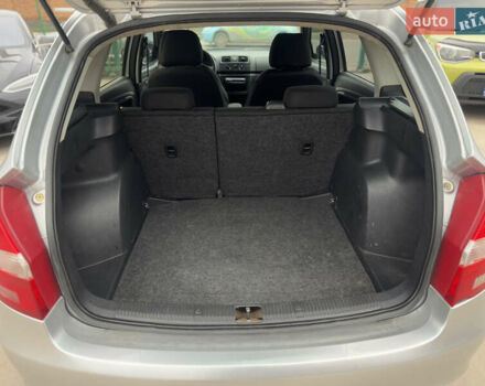 Серый Шкода Фабия, объемом двигателя 1.4 л и пробегом 240 тыс. км за 3999 $, фото 24 на Automoto.ua