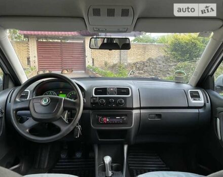 Шкода Фабия 2010 в Виннице на Automoto.ua Серый Шкода Фабия, объемом двигателя 1.4 л и пробегом 110 тыс. км за 6599 $, фото 73 на Automoto.ua