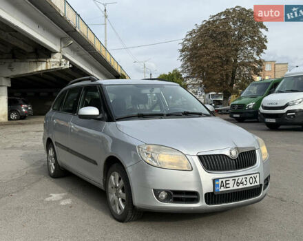 Сірий Шкода Фабія, об'ємом двигуна 1.39 л та пробігом 160 тис. км за 4000 $, фото 2 на Automoto.ua