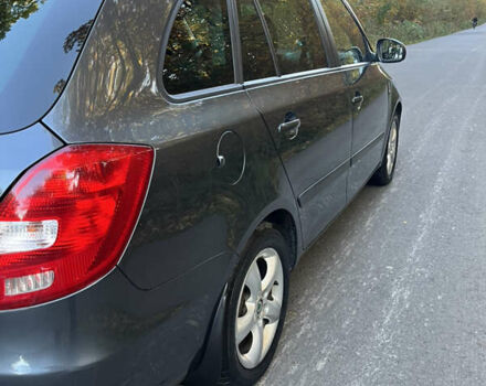 Серый Шкода Фабия, объемом двигателя 1.2 л и пробегом 210 тыс. км за 5750 $, фото 11 на Automoto.ua