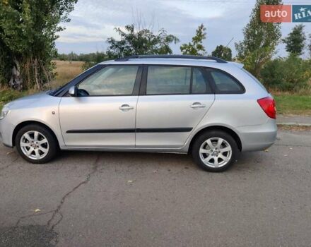 Серый Шкода Фабия, объемом двигателя 1.39 л и пробегом 179 тыс. км за 5750 $, фото 17 на Automoto.ua