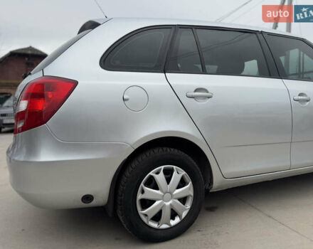 Серый Шкода Фабия, объемом двигателя 1.4 л и пробегом 240 тыс. км за 3999 $, фото 12 на Automoto.ua