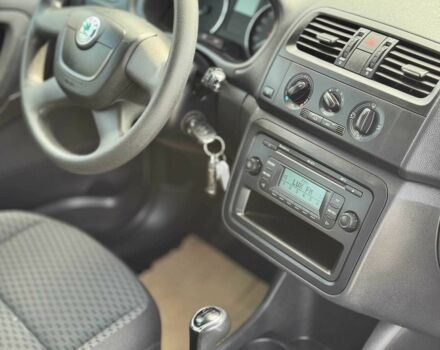 Серый Шкода Фабия, объемом двигателя 1.4 л и пробегом 191 тыс. км за 6200 $, фото 8 на Automoto.ua