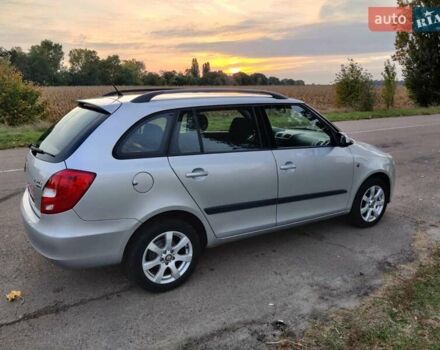 Серый Шкода Фабия, объемом двигателя 1.39 л и пробегом 179 тыс. км за 5750 $, фото 8 на Automoto.ua