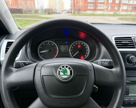 Сірий Шкода Фабія, об'ємом двигуна 0 л та пробігом 170 тис. км за 6000 $, фото 11 на Automoto.ua