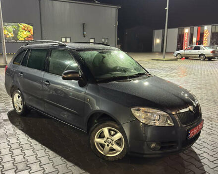 Серый Шкода Фабия, объемом двигателя 1.6 л и пробегом 202 тыс. км за 6500 $, фото 2 на Automoto.ua