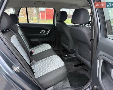 Серый Шкода Фабия, объемом двигателя 0 л и пробегом 170 тыс. км за 6000 $, фото 33 на Automoto.ua