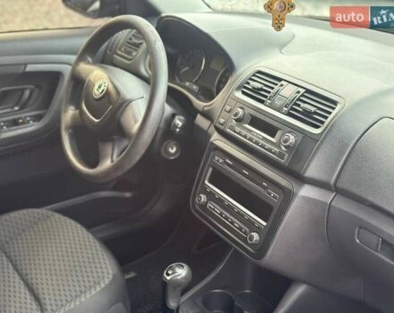 Сірий Шкода Фабія, об'ємом двигуна 1.2 л та пробігом 299 тис. км за 5300 $, фото 8 на Automoto.ua