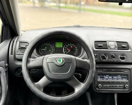 Сірий Шкода Фабія, об'ємом двигуна 1.2 л та пробігом 252 тис. км за 4950 $, фото 9 на Automoto.ua