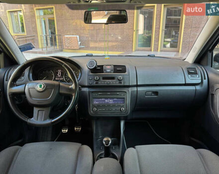 Шкода Фабия 2010 в Одессе на Automoto.ua Серый Шкода Фабия, объемом двигателя 1.2 л и пробегом 260 тыс. км за 5800 $, фото 21 на Automoto.ua