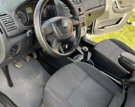 Шкода Фабия 2010 в Шумск на Automoto.ua Серый Шкода Фабия, объемом двигателя 1.2 л и пробегом 248 тыс. км за 5600 $, фото 10 на Automoto.ua