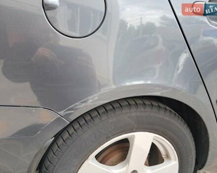 Серый Шкода Фабия, объемом двигателя 1.2 л и пробегом 190 тыс. км за 4450 $, фото 3 на Automoto.ua